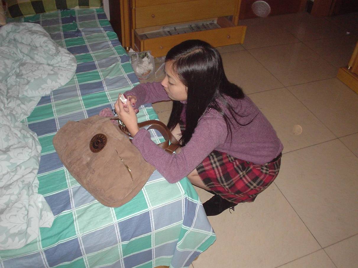 [钱兔榴享]  大一女生[22P]