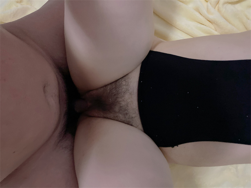 [旧叙原创]情趣少妇 配合拍照 丰乳肥臀 道具抽查 完美的享受 手写验证 [28P]