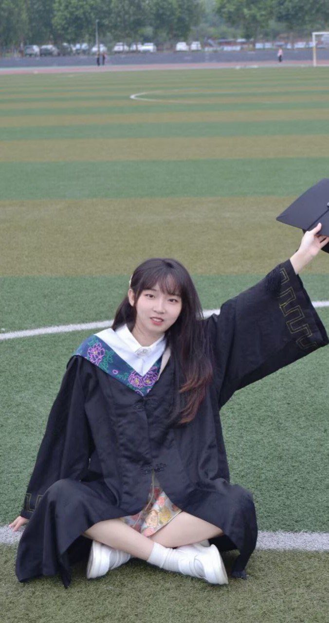 The newly graduated college beauty is very tender, even she has opened herself [22P]