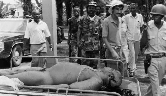 独裁者的死相：利比里亚总统多伊（1990年）