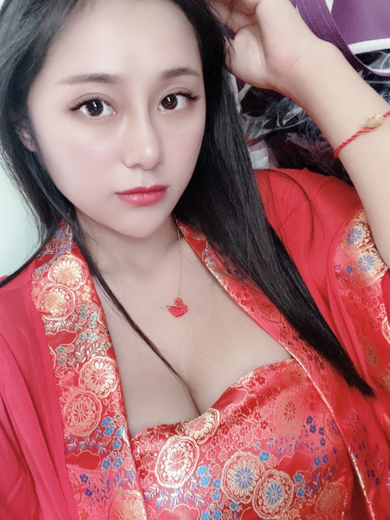 对象穿成这样在家等你，你几点回家？[43P]