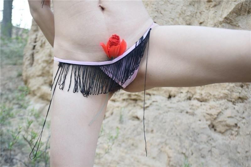 小少妇野战前让我留下她的瘙痒[20P]