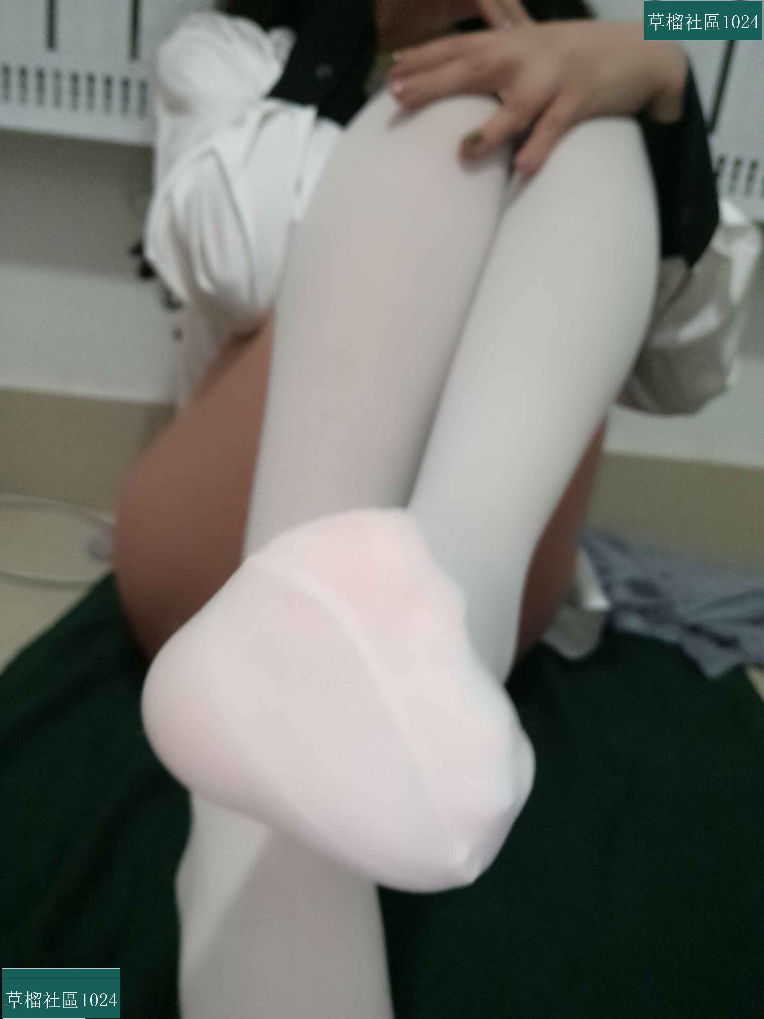 一看见丝袜就走不动道，一见体操服就动起来了[120P]