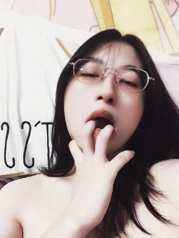 硬盘里珍藏的眼镜婊 第5期 [138P]