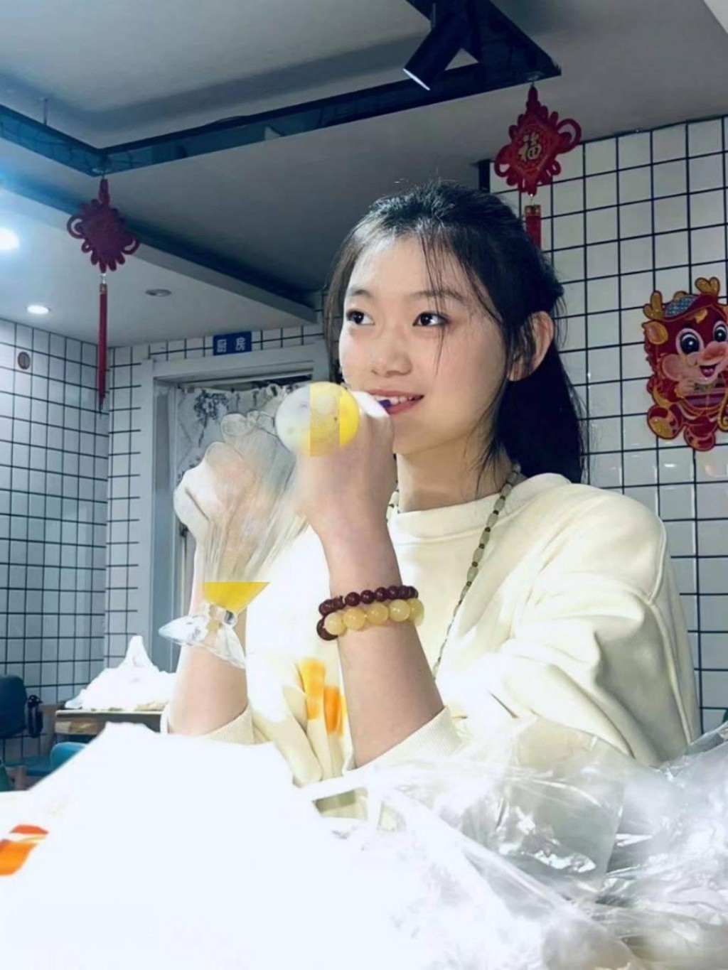 人前女神/乖乖女，人后骚妇/欲女系列-第10期[98P]